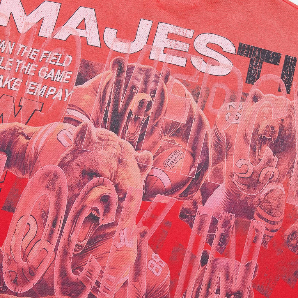 MAJESTIK Red Bear Football Graphic T-Shirt