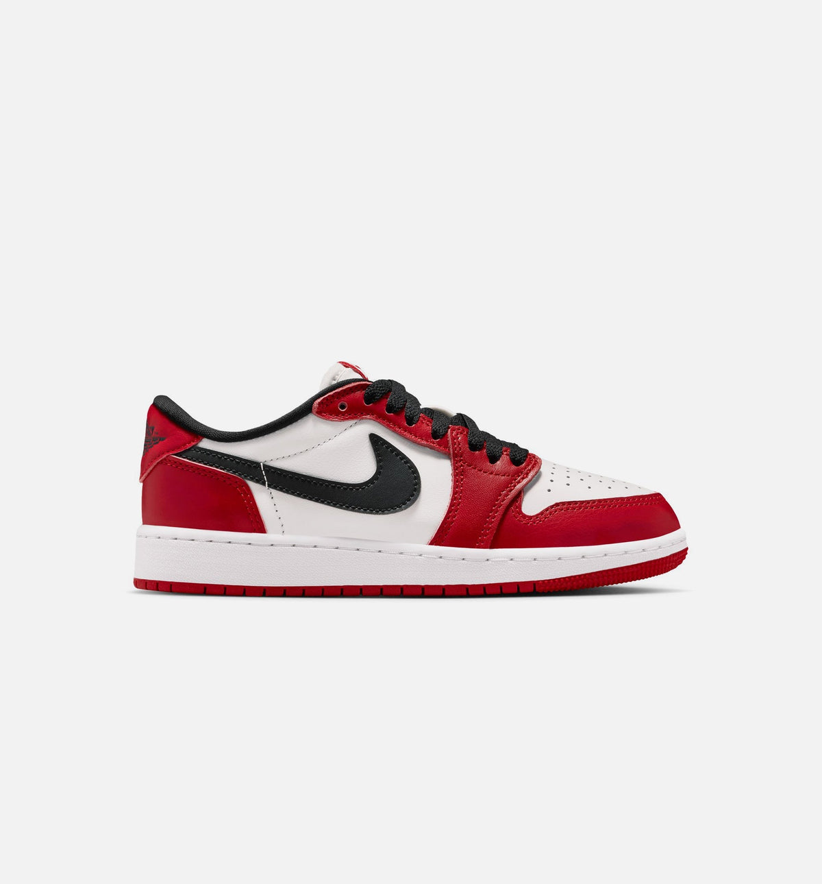 Air Jordan 1 Retro Low OG Chicago | Grade School Lifestyle Shoe | Varsity Red/Black/Summit White