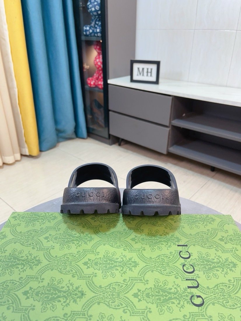 Gucci Black Red Green Striped Slide Sandals