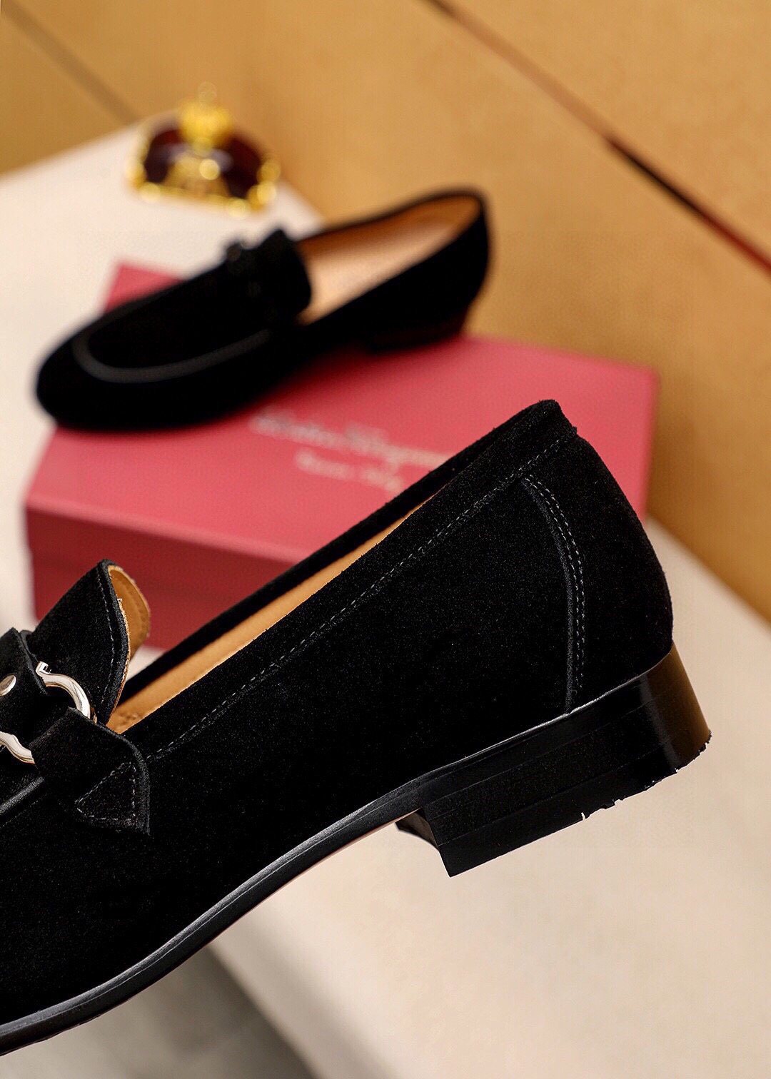 Ferragamo Black Hardware Loafers