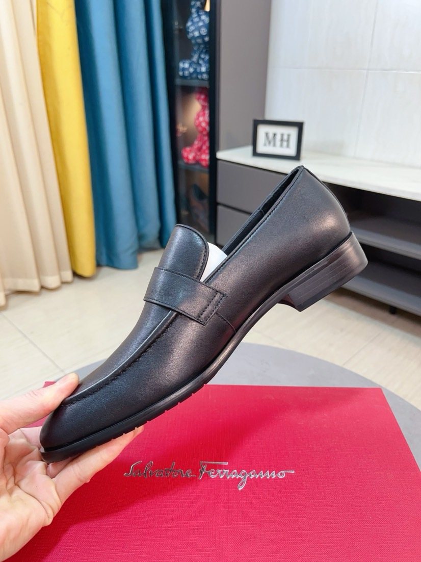 Ferragamo Black Ring-Detail Loafers