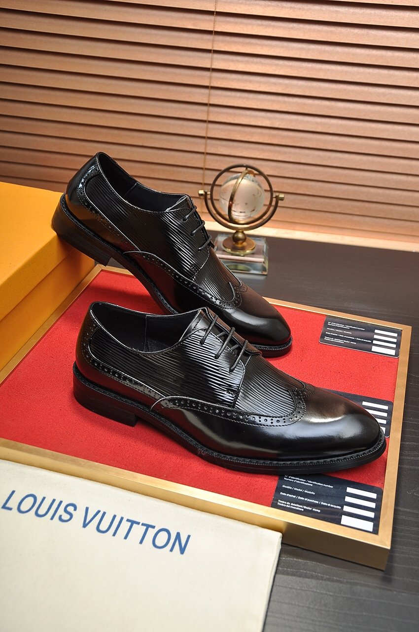 Louis Vuitton Men's Textured Panel Lace-Up Dress Shoes