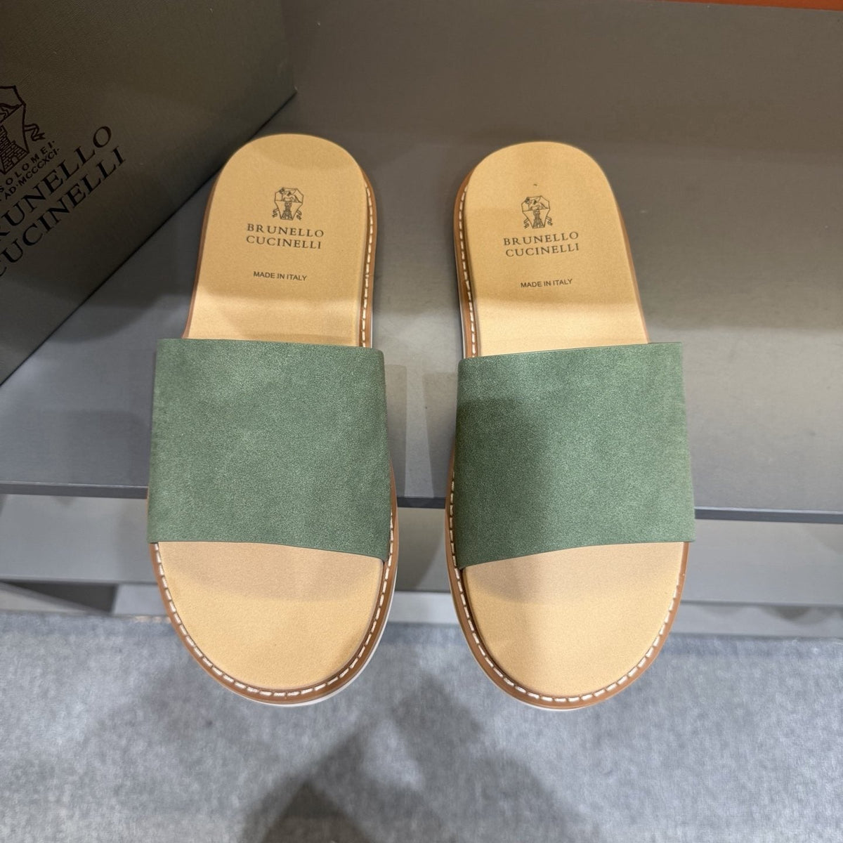 Brunello Cucinelli Men's Wide-Strap Slide Sandals - Low-Profile Sole