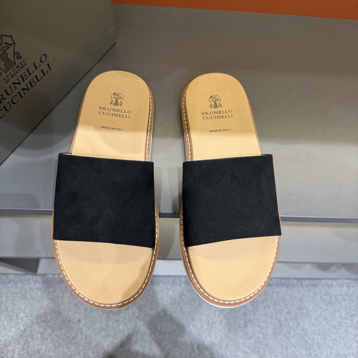 Brunello Cucinelli Men's Wide-Strap Slide Sandals - Low-Profile Sole